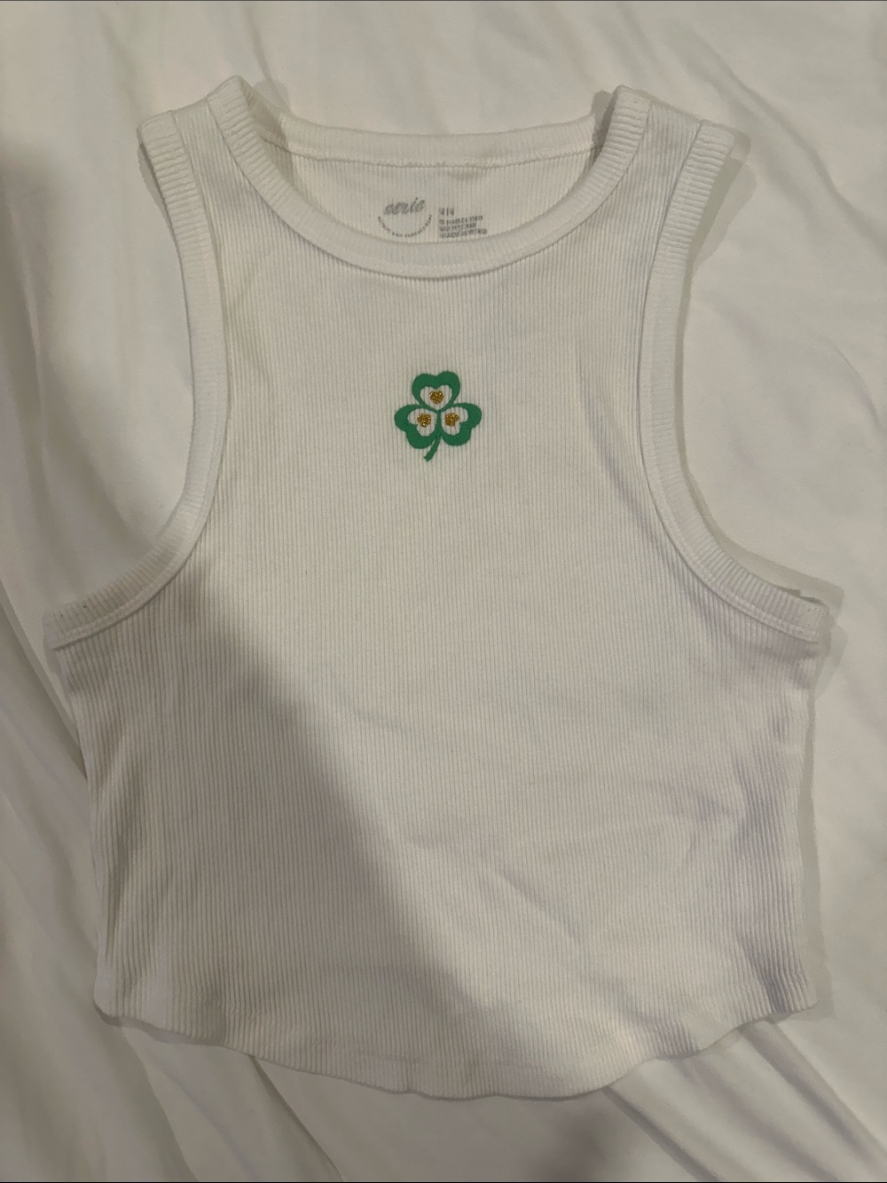3/$15 Aerie shamrock cropped tank medium